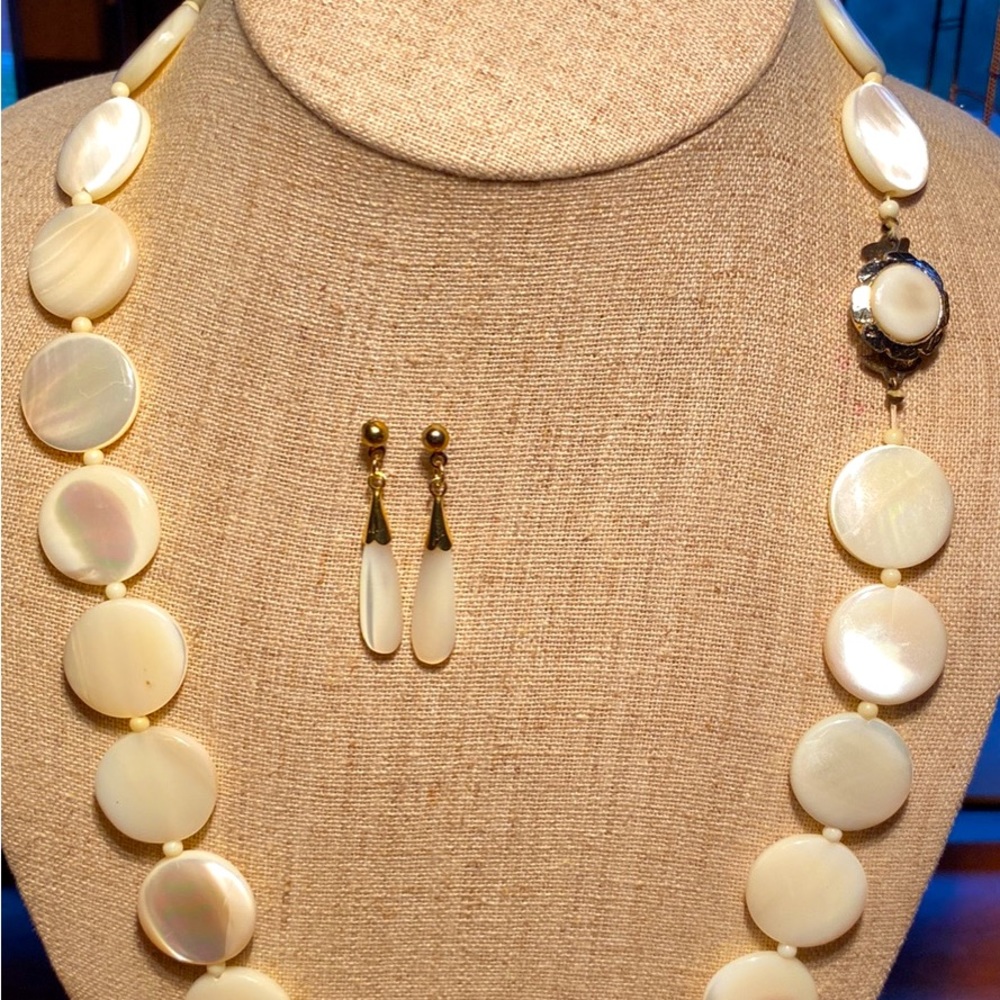 Vintage Mother of Pearl Necklace and Earrings